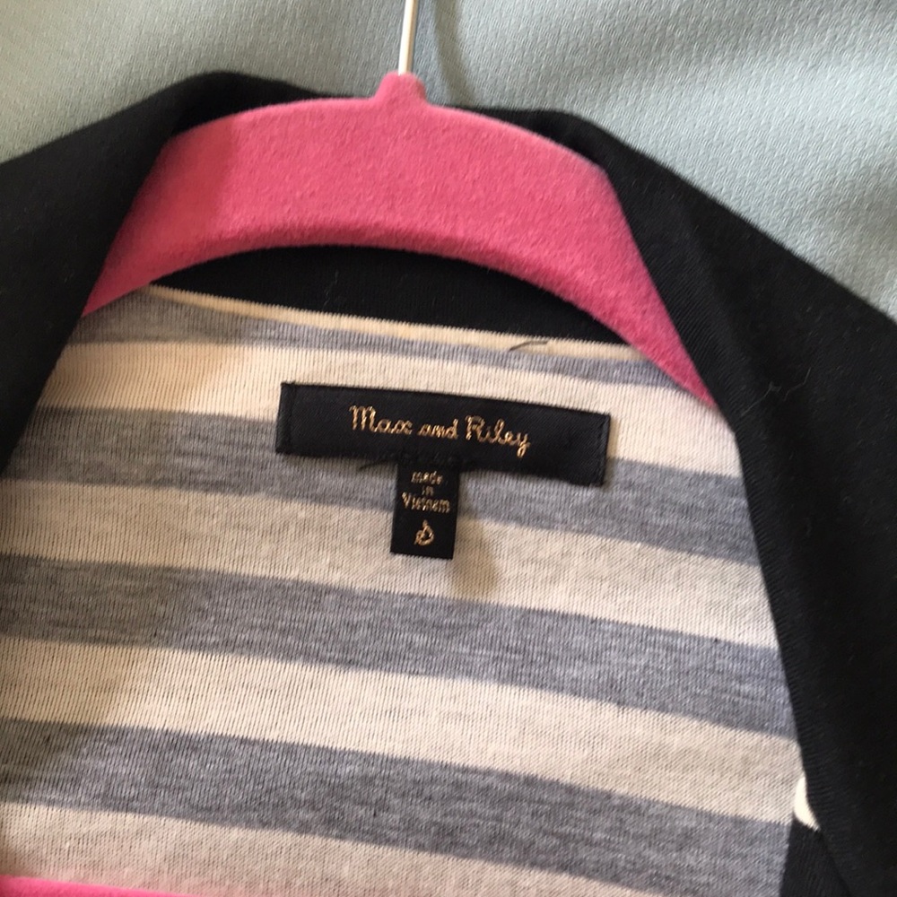 Blazer - Picture 3 of 3